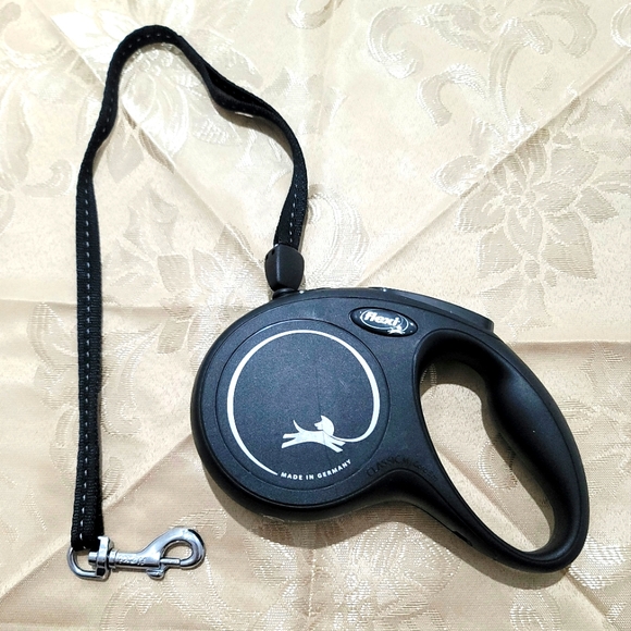 Flexi Classic Nylon Tape Retractable Lead for Medium Dogs 5 m cord - Picture 1 of 9